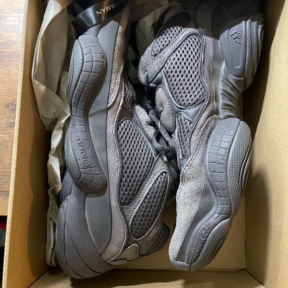 Yeezy 500 \'Utility Black\'